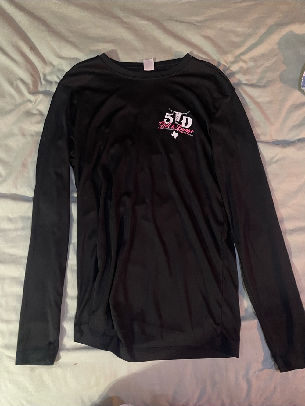 5 D bar and Grill Women's Black Long-Sleeve Crew Tee with Pink Chest Graphic